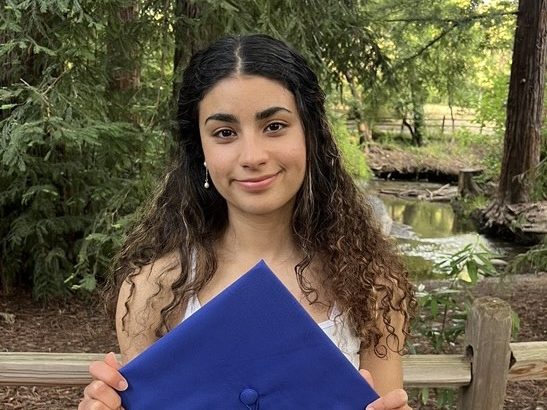 Los Altos High senior looks to help others find hope, encouragement