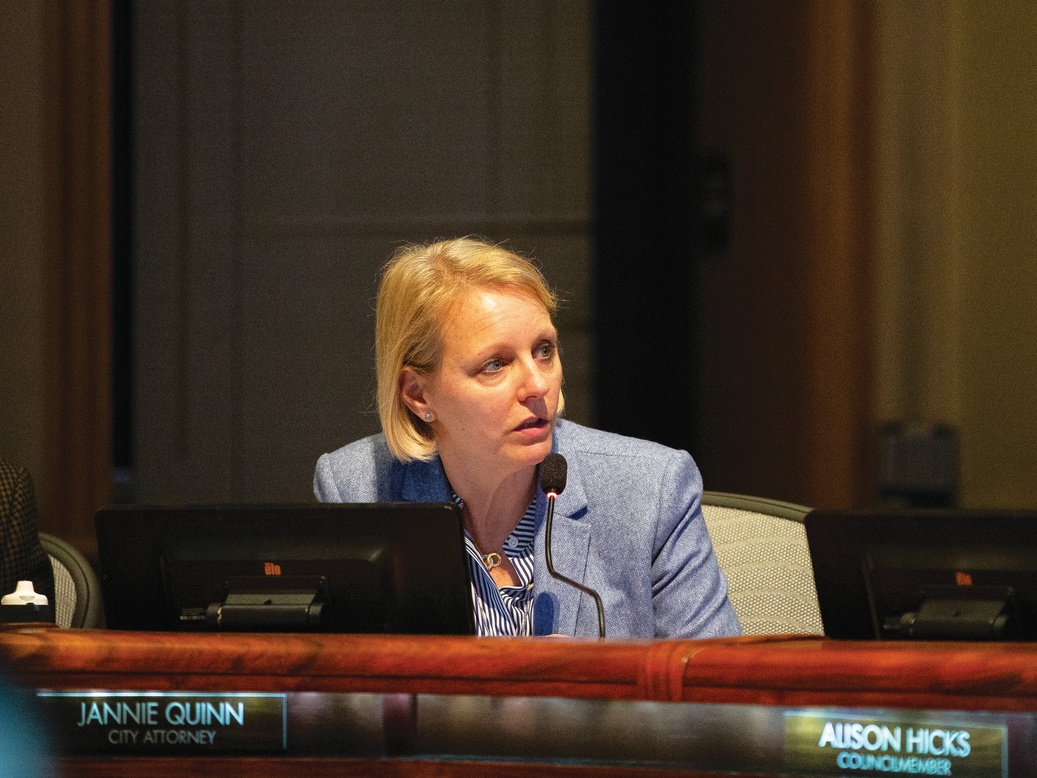 Retired city attorney returns to Mountain View in interim post