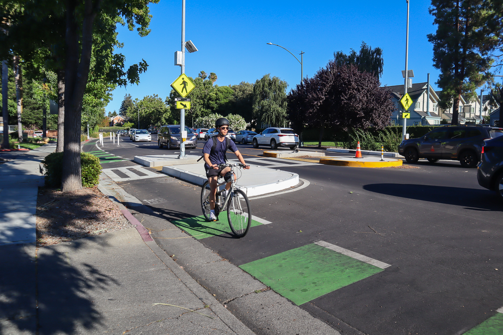 Mountain View bike lane project draws mixed reviews